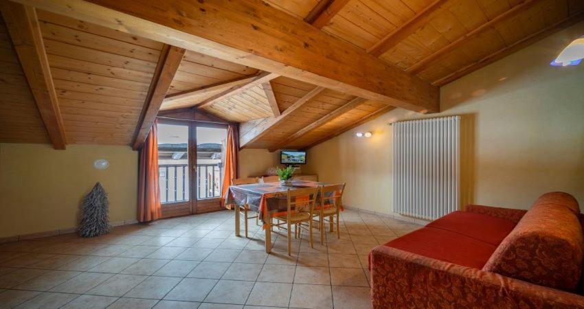 Ski Holidays Apartments Livigno Kültér fotó
