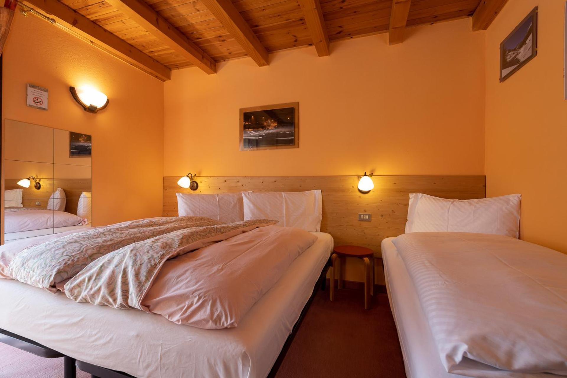 Ski Holidays Apartments Livigno Kültér fotó